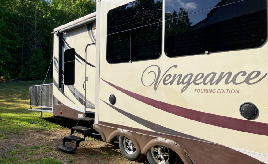 2014 Forest River Vengeance 39R12